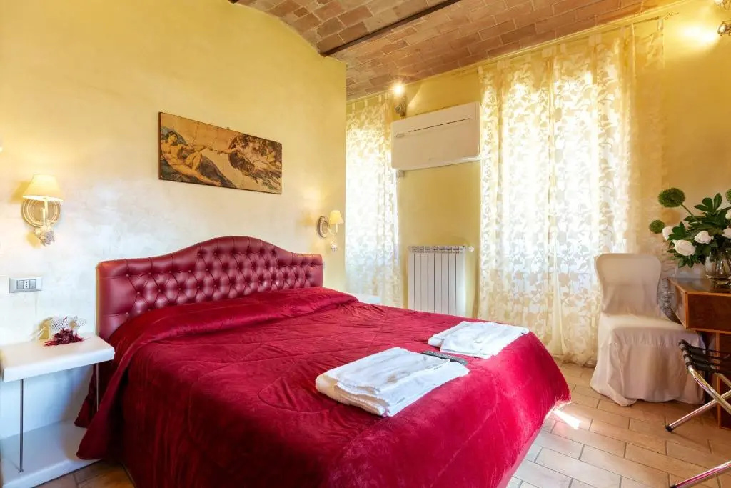 Standard Double room (full double bed)