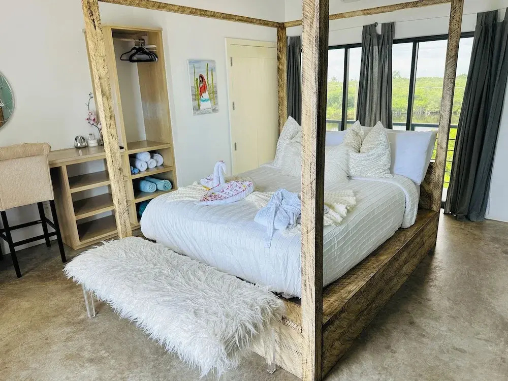 Standard Double room with balcony (full double bed)
