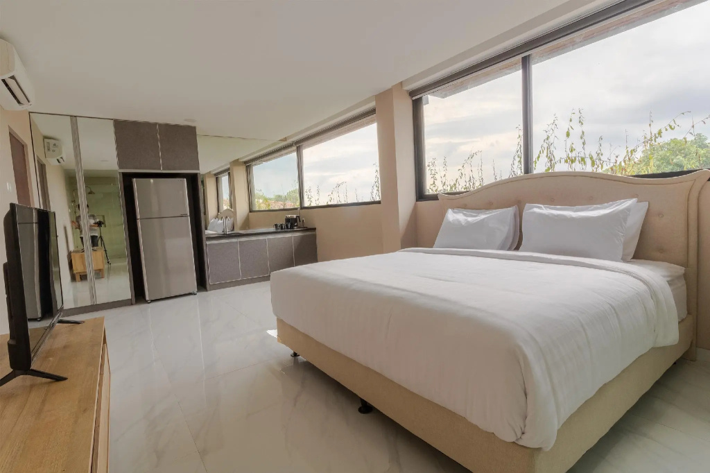 Double Suite (full double bed)