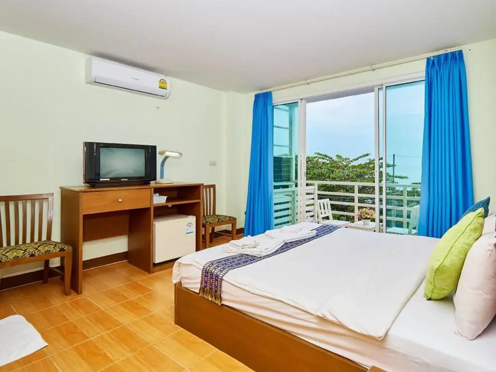 Standard Double room with sea view (full double bed)