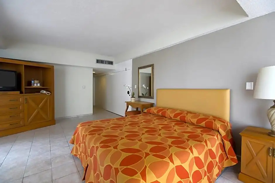 Krystal Beach Acapulco - Chambres