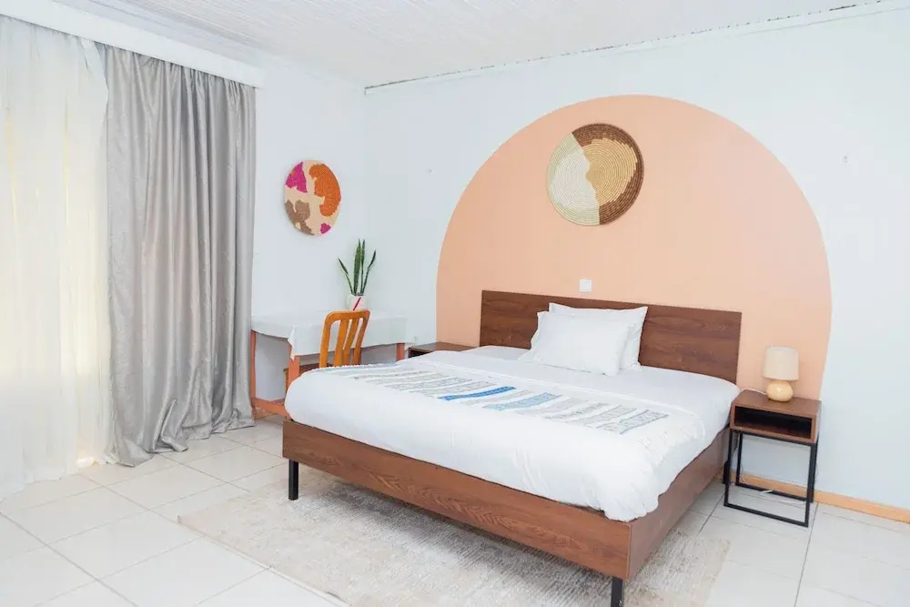 Economy room