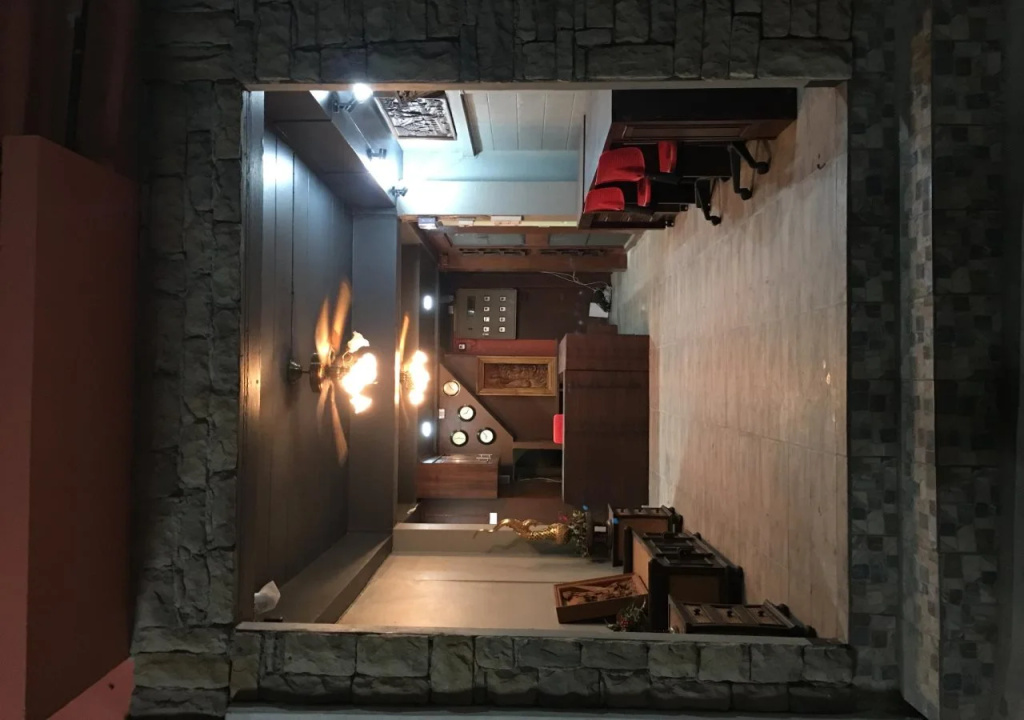 Lobby & Reception