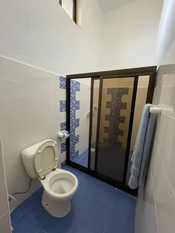 Comfort room