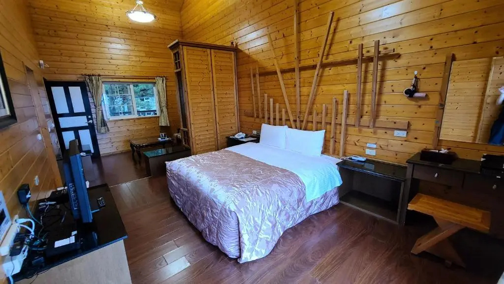 Deluxe Double room with balcony (full double bed)