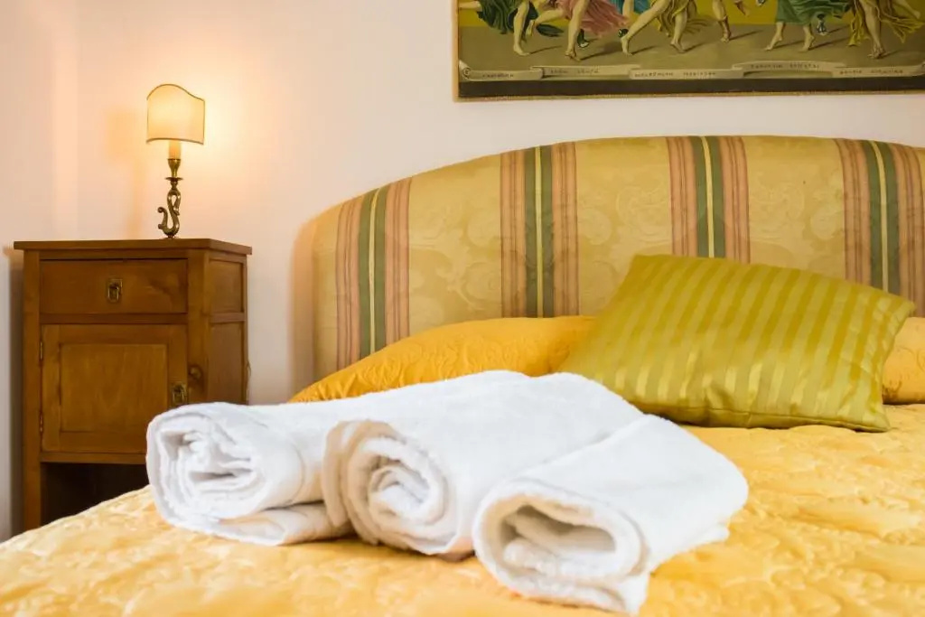 Standard Double room with balcony and with sea view (full double bed)