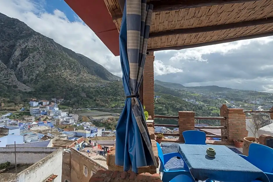 Suite with mountain view