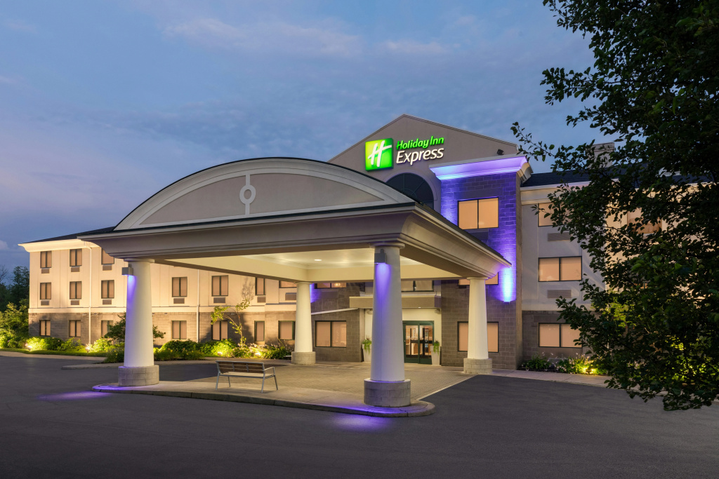Holiday Inn Express Syracuse Airport by IHG
