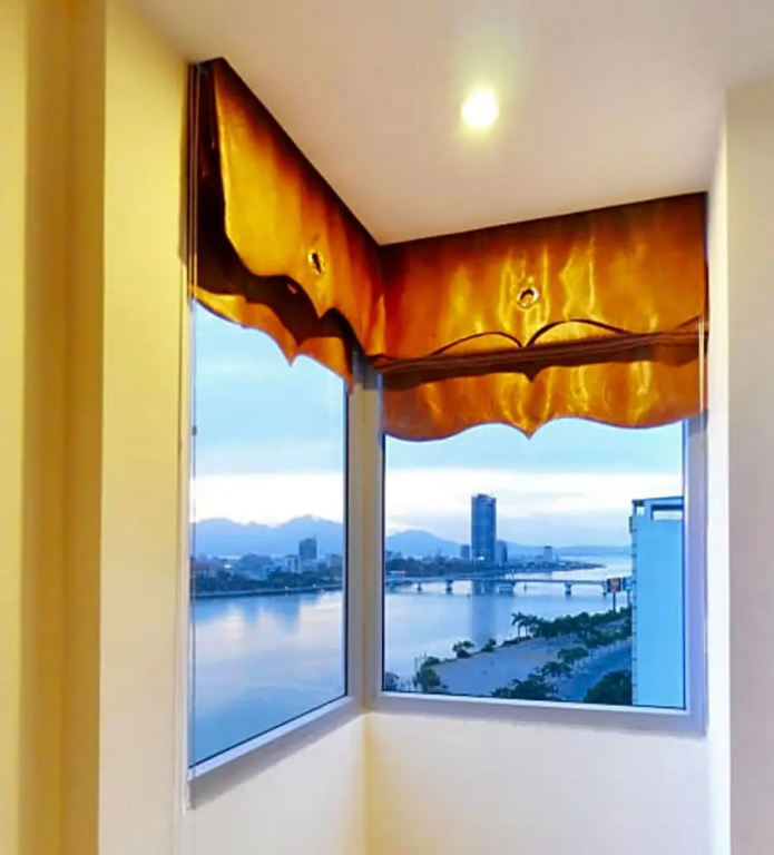 Superior Double room with city view (full double bed)