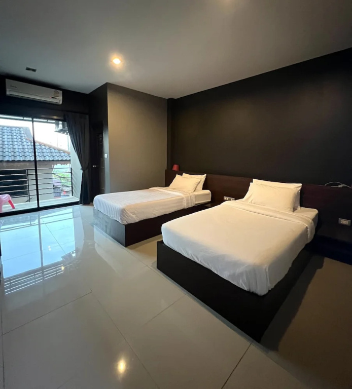 Standard room with balcony