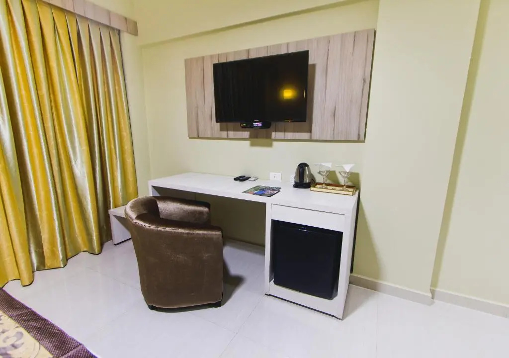 Megal Suites Hotel - Chambres