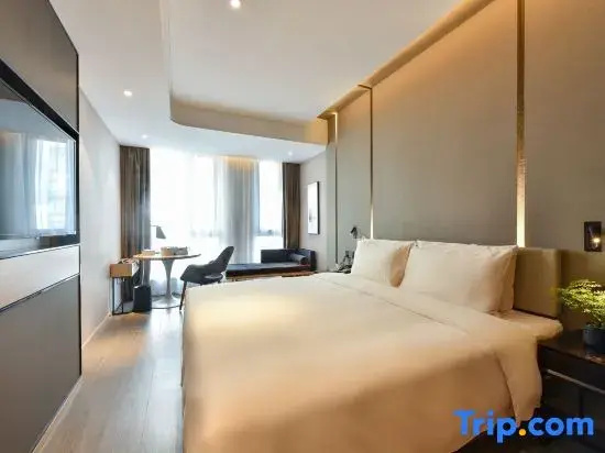 Executive Double room (full double bed)