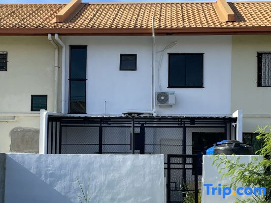 S.M.G | Steven & Mick Guesthouse | 500m to jetty Pelancong | 700m to town