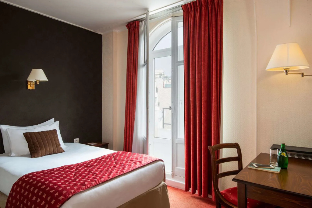 Отель Hôtel Abaca Messidor by HappyCulture в Париже