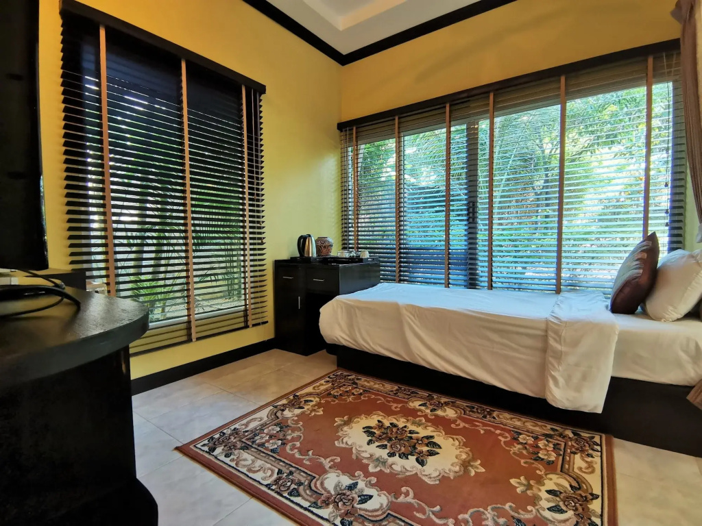Отель Thai Modern Resort & Spa в Чалонге