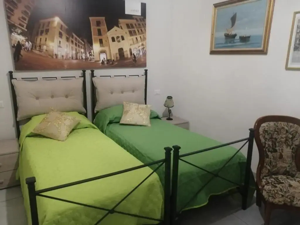 Deluxe Double room twin beds