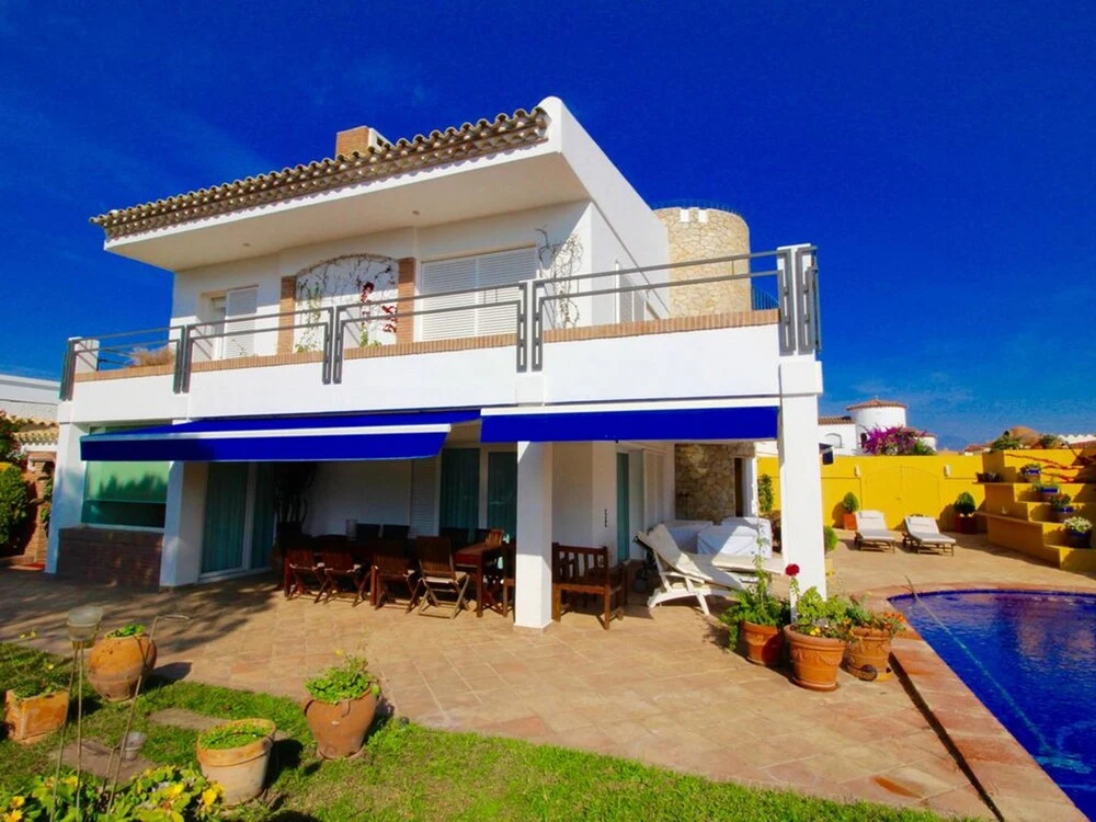 9001 - Villa Peni