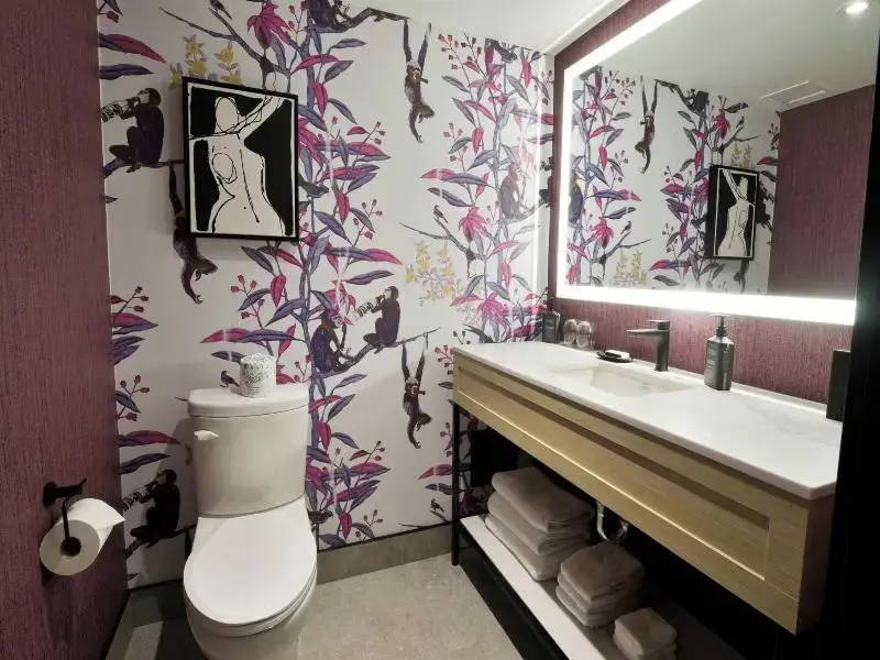 Double Suite (full double bed)