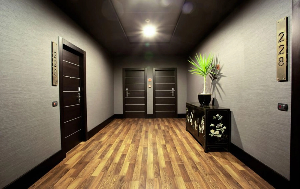 Lobby & Reception
