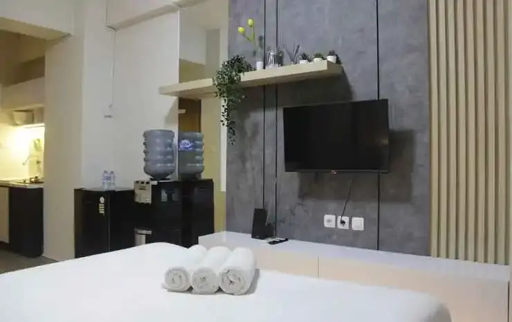 Cozy Studio Apartment at Oxford Jatinangor near UNPAD By Travelio