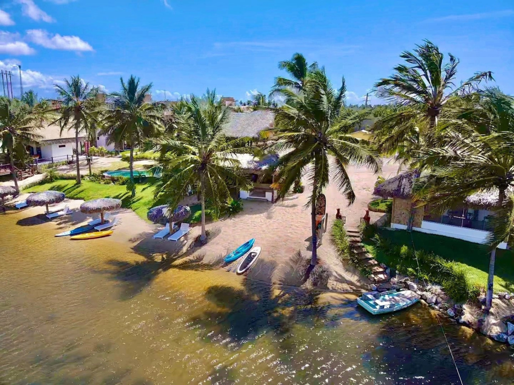 Beach & Waterfront