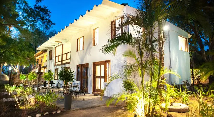 Hotel Casa Blanca