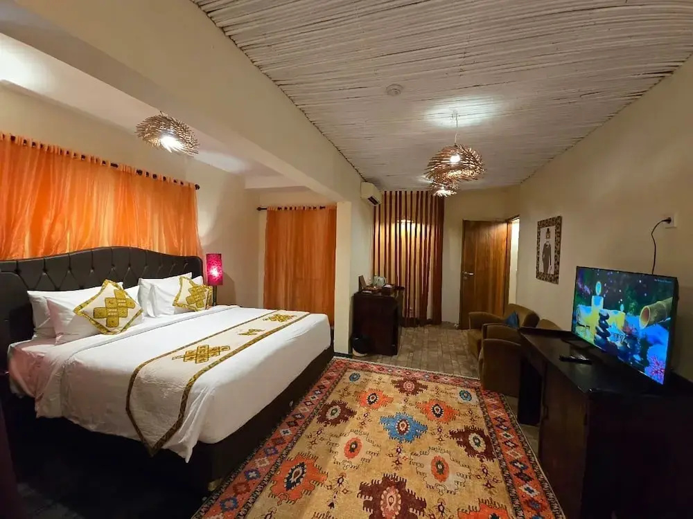 Standard Family room