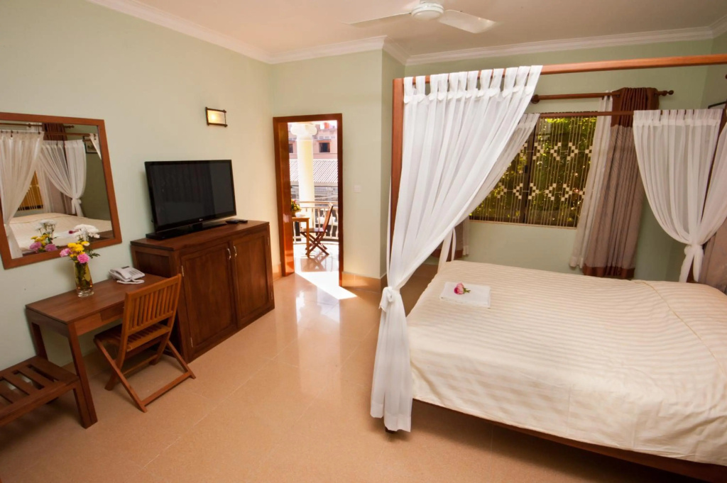 Villa Grange — 4
