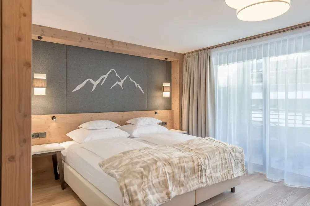 Standard Family room with balcony and with mountain view