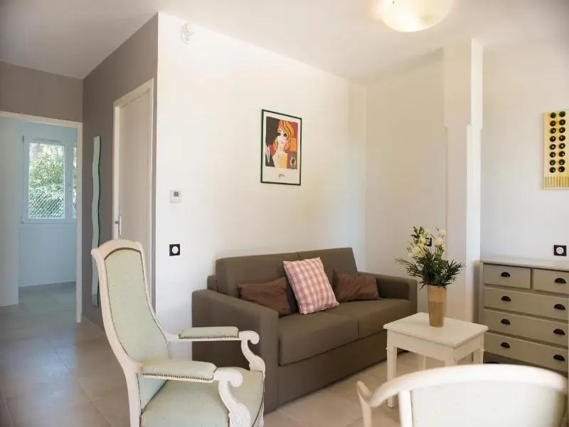 Appartements Des Joncas — 4