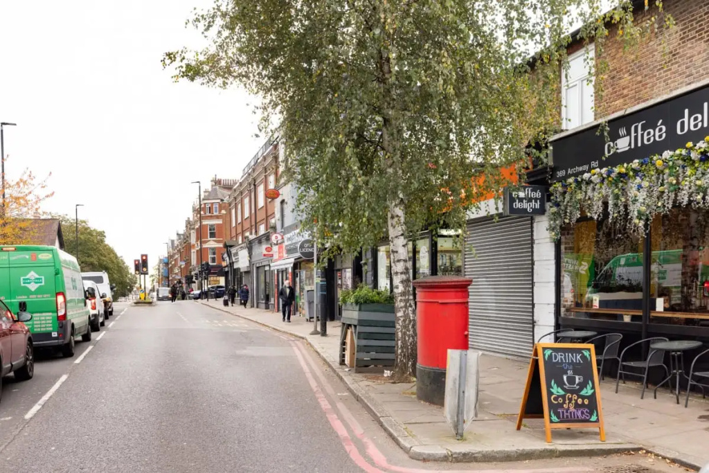 The Highgate Hideaway - Modern & Stylish 2BDR Flat