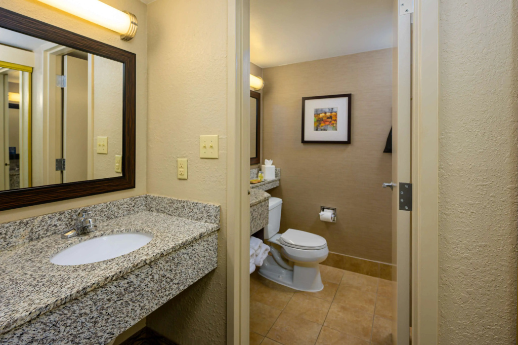 DoubleTree by Hilton Raleigh Midtown - Général