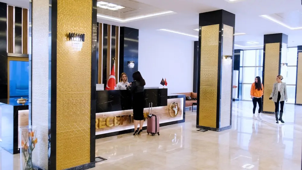 Lobby & Reception