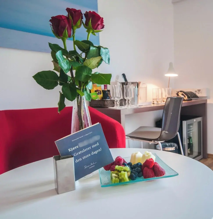 Superior Double room with balcony (full double bed)