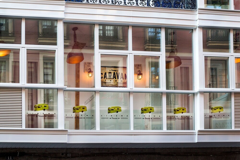 Pension Boutique Caravan Cinema by null