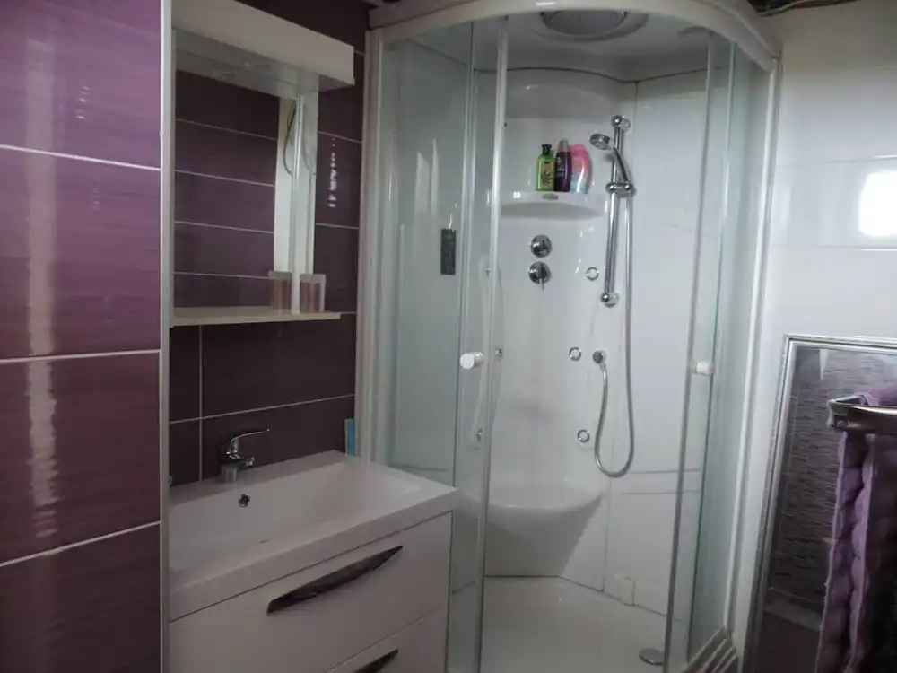 Luxurious 2-bed Appartment in Mandre With Pool - фото 8