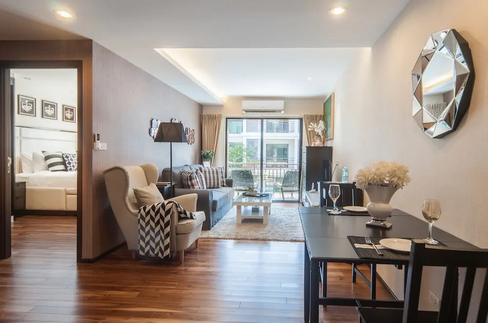 Люкс Comfort c 1 комнатой с балконом и с красивым видом из окна в The Title KR Beach Condotel Rawai Phuket