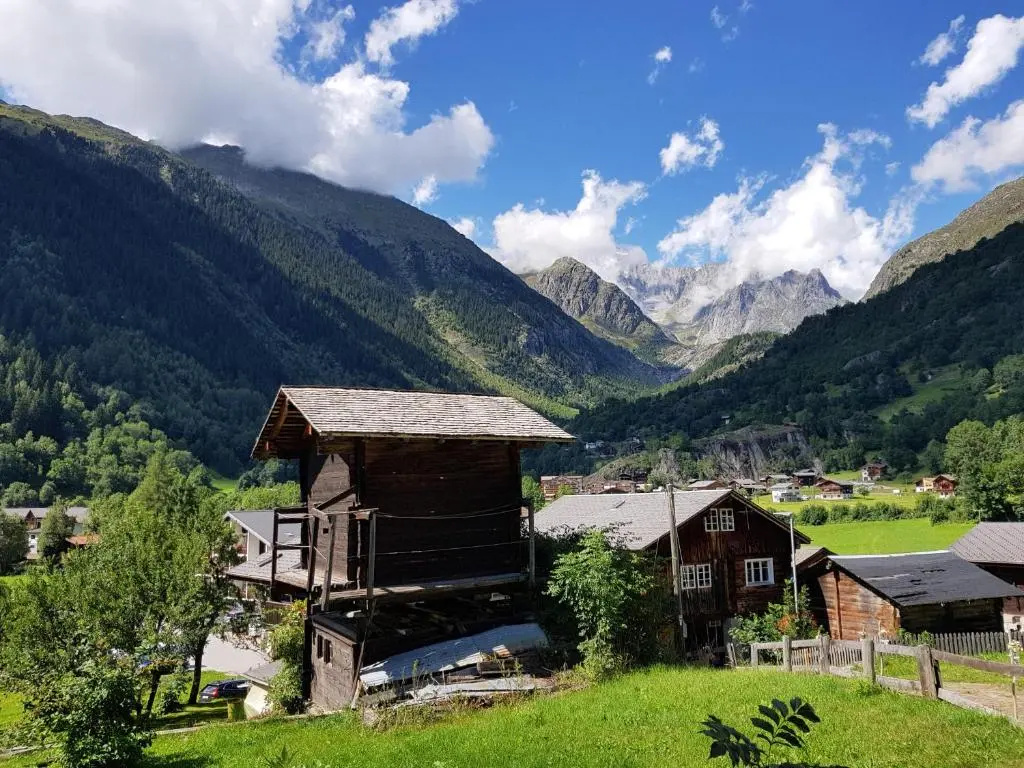 Quadruple Apartment with mountain view