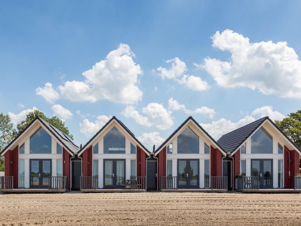 Modern Holiday Home With a Microwave, Near Tjeukermeer