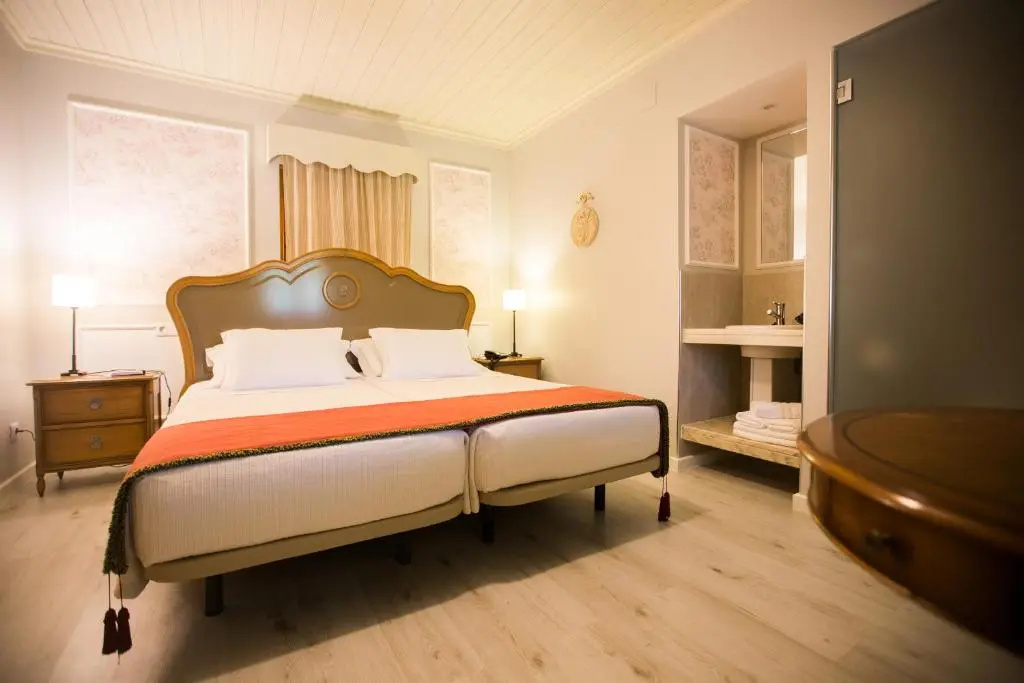 Superior Double room with garden view (twin beds)