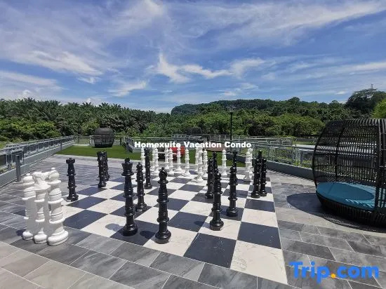 Homexuite Vacation Condo @ Sri Indah - фото 2