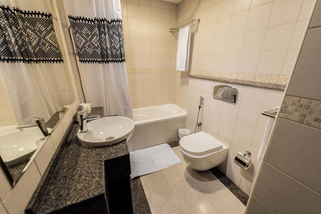 gallery_image_hidden_21