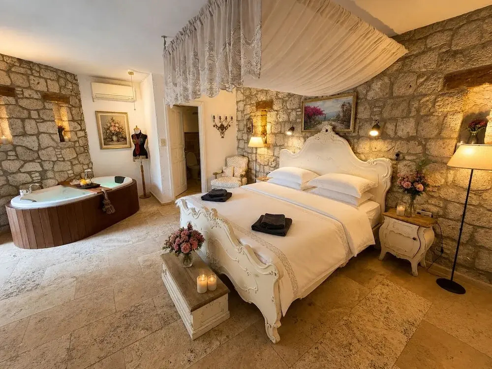 Luxury room