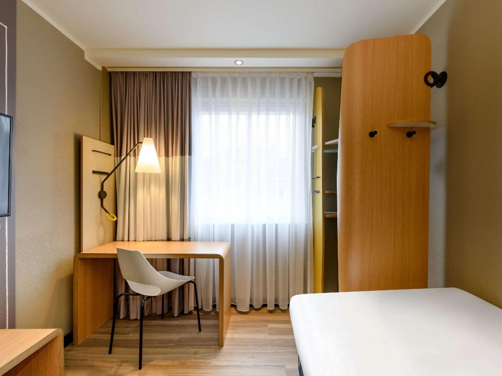 Standard Single room (single bed)