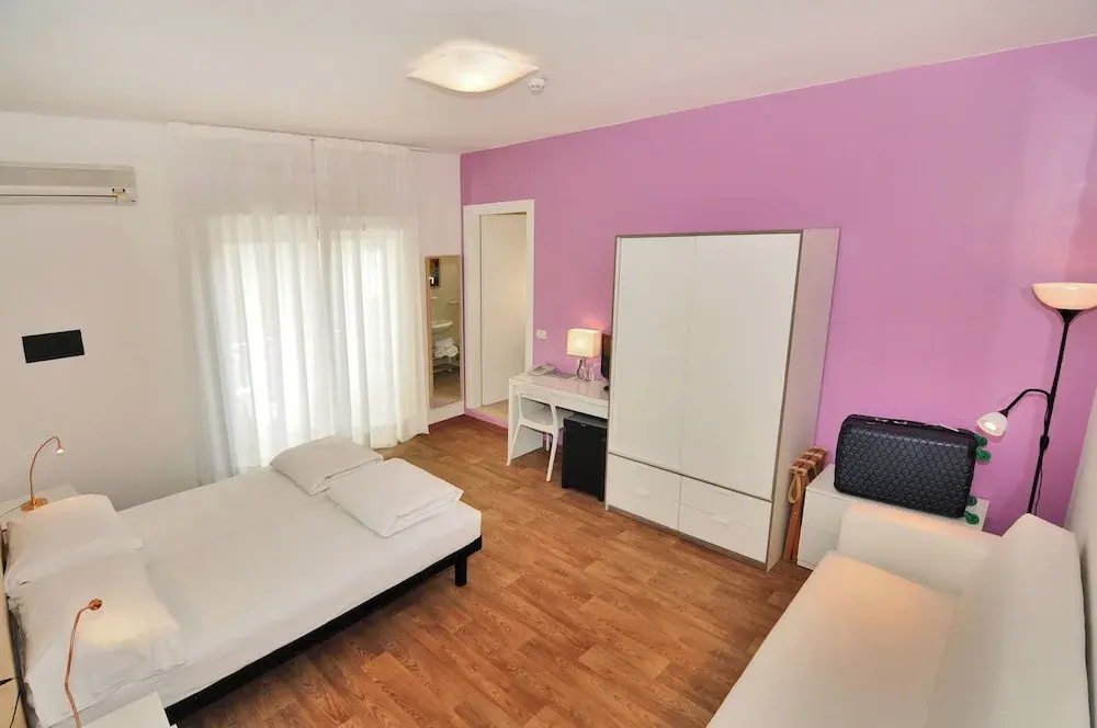 Comfort room