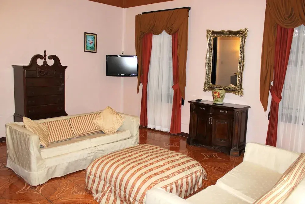 Presidential room