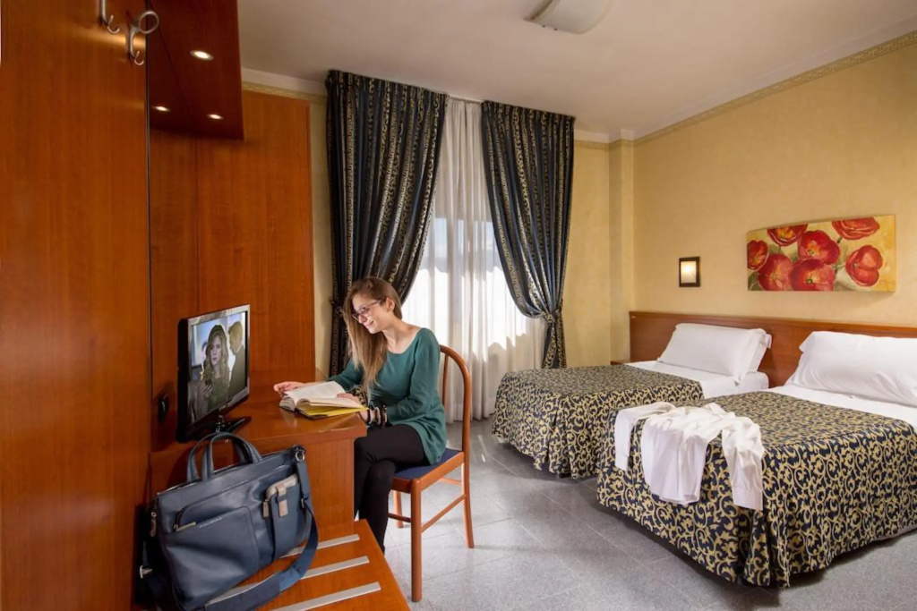 Hotel photo 12