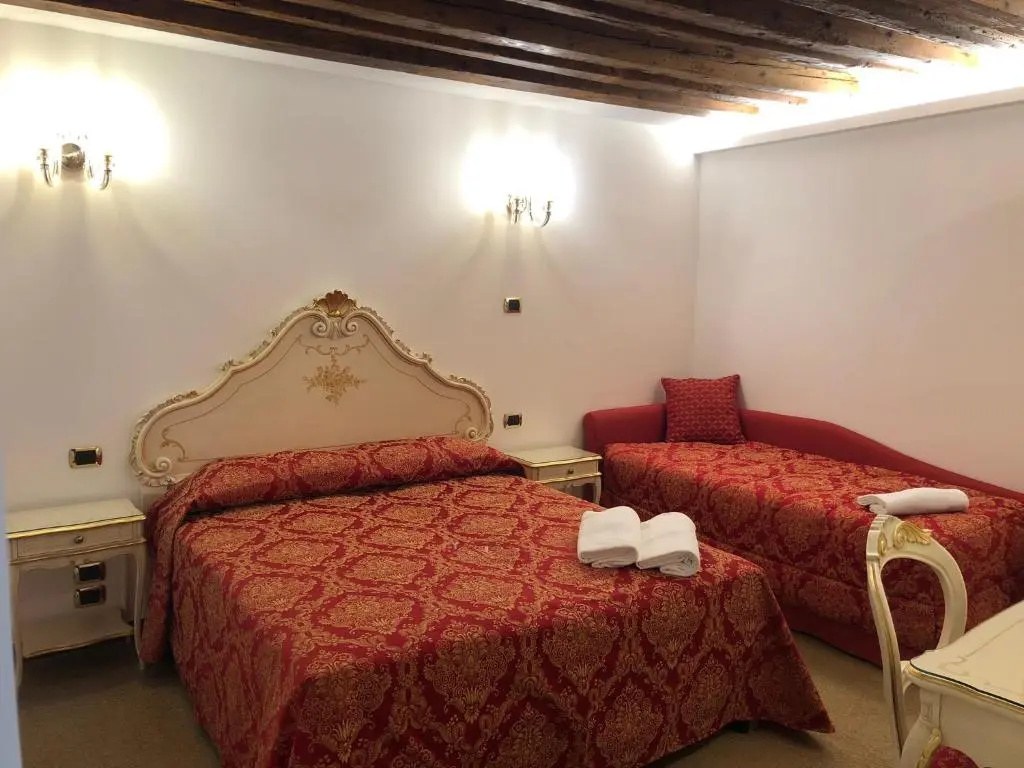Superior Triple room