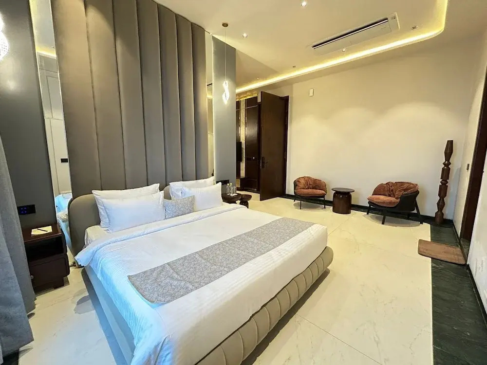 Hotel photo 11