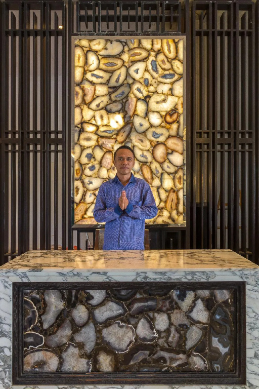 The Rich Prada Bali